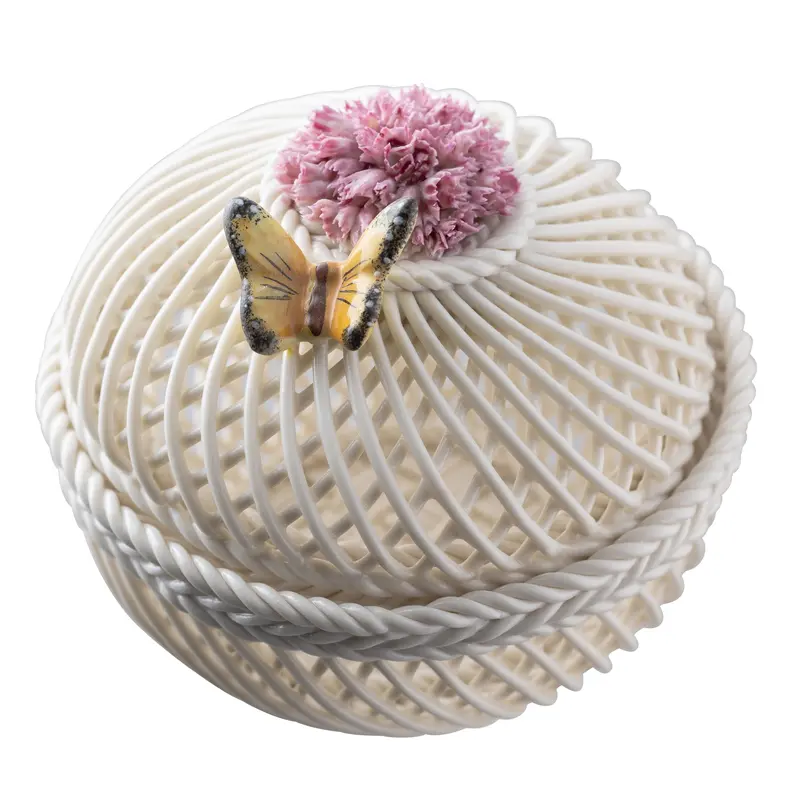 Belleek Classic January Floral Ornament – Carnation 1