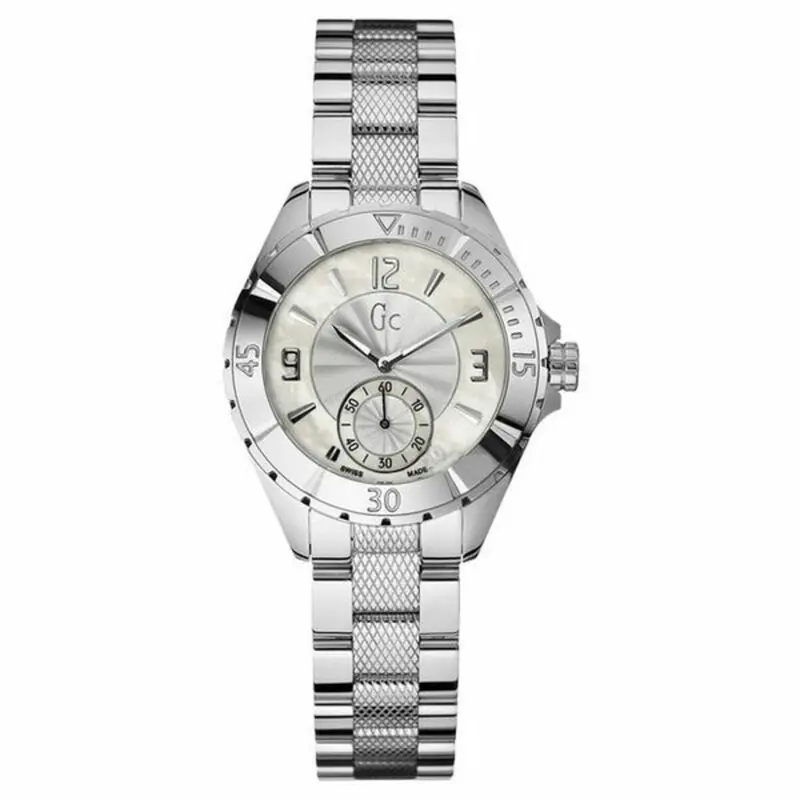 Guess A70000L1 Ladies' Watch – 34Mm Fashion-Forward Look 1