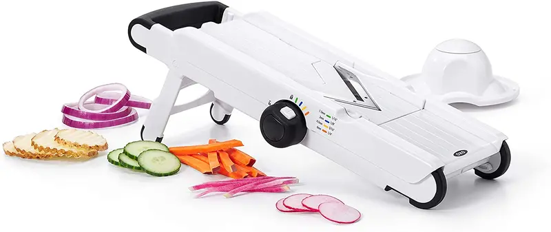 Oxo Good Grips V-Blade Mandoline Slicer – Ergonomic Design With Interchangeable Blades 1